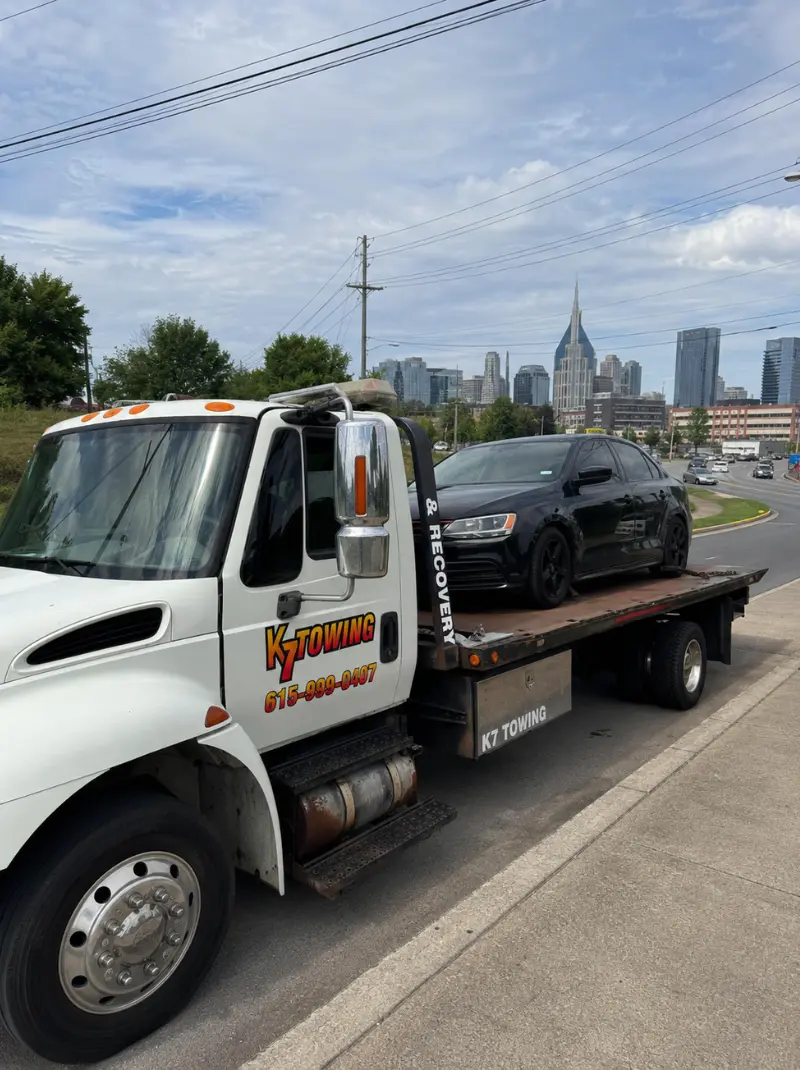 Towing service Nashville TN — K7 Towing flatbed truck